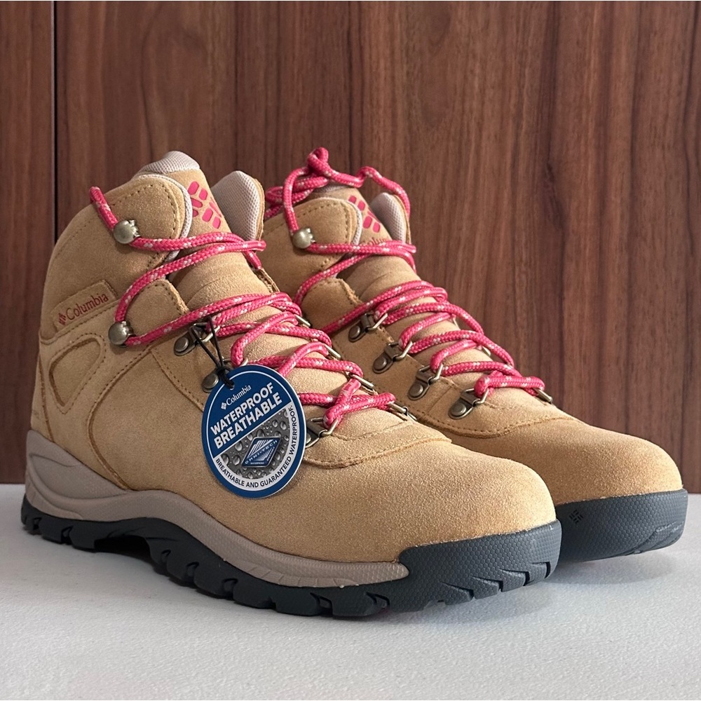 NWT. Columbia Womens W Yoncalla Suede Wp
Hiking Boots Size 9 - Picture 2 of 15